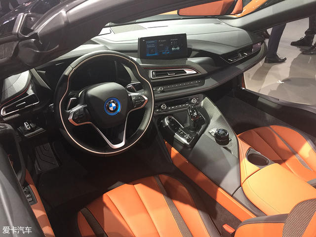 i8