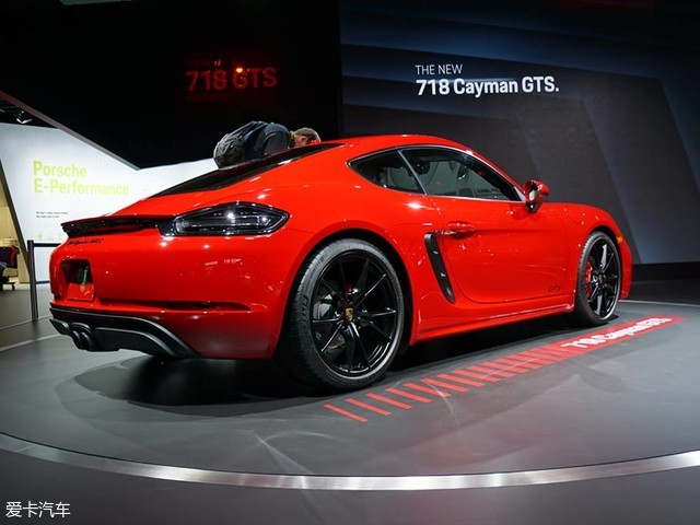 ڱɼչʱ718 cayman GTSʽ